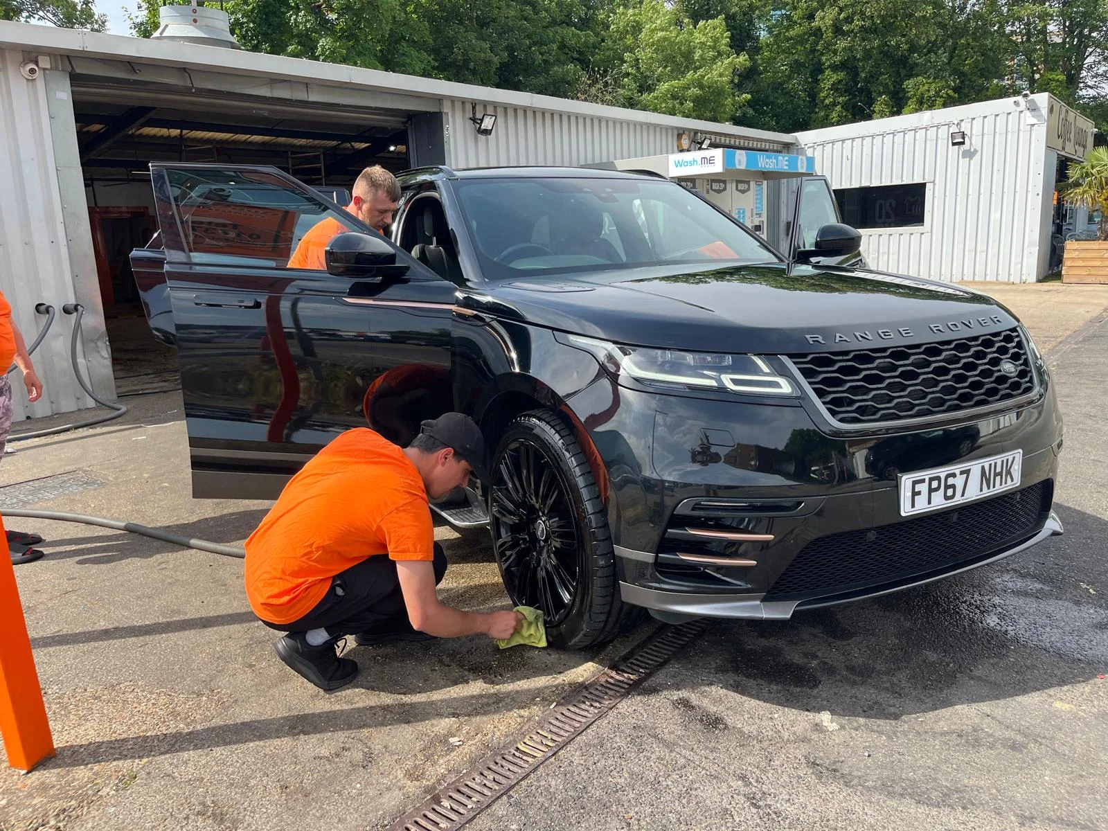 Tyre and alloy detail at Bubbles Car Spa