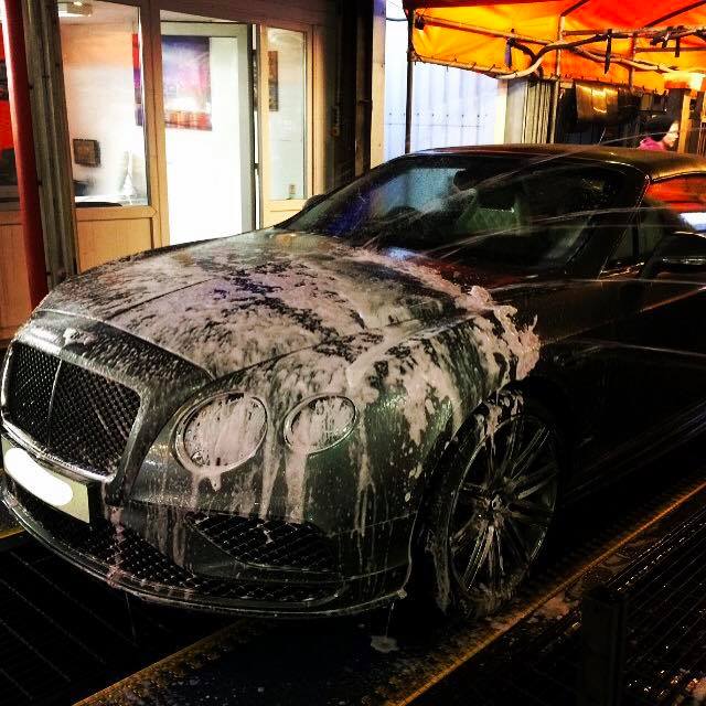 Bentley detail at Bubbles Car Spa